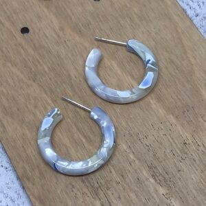 Sterling silver post trendy hoop earrings mother of pearl look.
